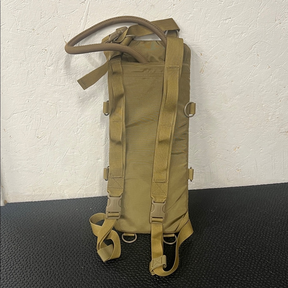 Blackhawk! Hydration Backpack - Picture 2 of 4